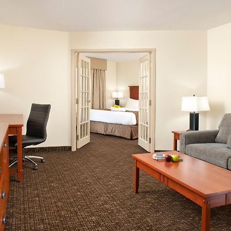 Gold Eagle Lodge نورث باتلفورد المظهر الخارجي الصورة